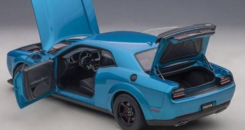 オートアート AUTOart 71747 1/18 ダッジ チャレンジャー SRT