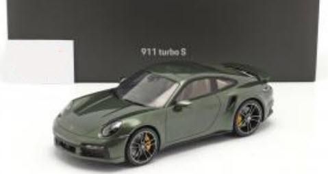 スパーク WAP02117C0L002 1/18 ポルシェ 911 (992) Turbo S 2020 oak