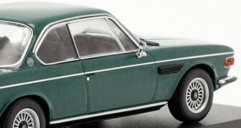 ミニチャンプス 410029021 1/43 BMW 3,0 CS 1968 ダークグリーン