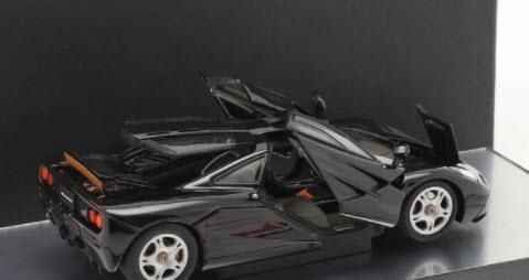 MINICHAMPS 1/18 マクラーレンF1ロードカー 1993 MINICHAMPS 1/18 マクラーレンF1ロードカー 1993