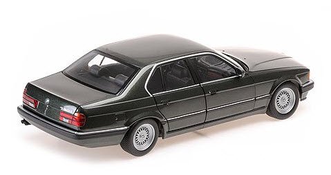 ミニチャンプス 100023004 1/18 BMW 730I (E32) 1986 グリーン