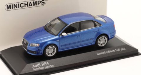 ミニチャンプス　AUDI RS4