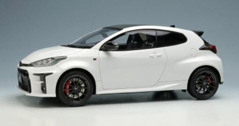 トヨタ GR YARIS プラチナホワイトパールマイカ GRヤリス | トヨタ自動車株式会社 公式企業サイト