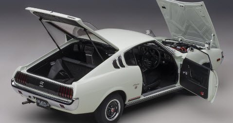 オートアート AUTOart 78766 1/18 トヨタ セリカ リフトバック 2000GT