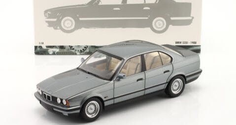 ミニチャンプス 100024008 1/18 BMW 535i (E34) 1988 グレーメタリック - ミニチャンプス専門店　 【Minichamps World】