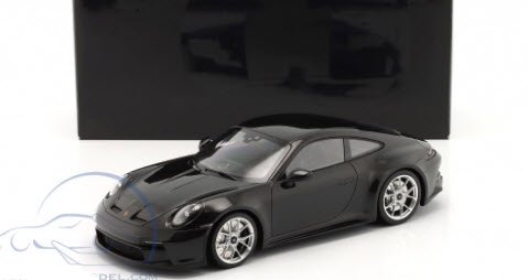 ミニチャンプス 117069020 1/18 ポルシェ 911 (992) GT3 ツーリング 2022 ブラック/シルバーホイール -  ミニチャンプス専門店　【Minichamps World】