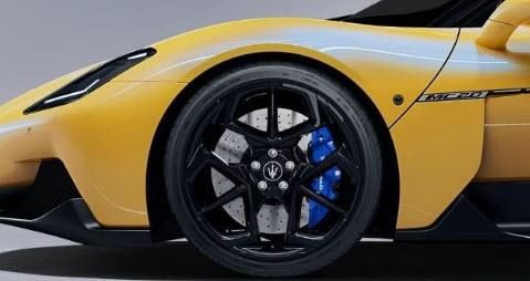 ミニカー　1/18 Maserati MC20 CIELO Yellow Genio ケース付 [P18222C1V] Maserati MC20 Cielo (Giallo Genio) 1/18 BBR P18222C1