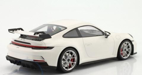 Amazon.com: Mini Car 1/18 Porsche 911 992 GT3 Mini Champs