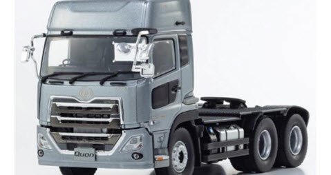 京商 KYOSHO KS67375S 1/43 UD Quon GW 6 x 4 トラクター (シルバー