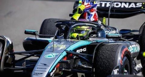 スパーク 18S999 1/18 Mercedes-AMG PETRONAS Formula One Team No.44 