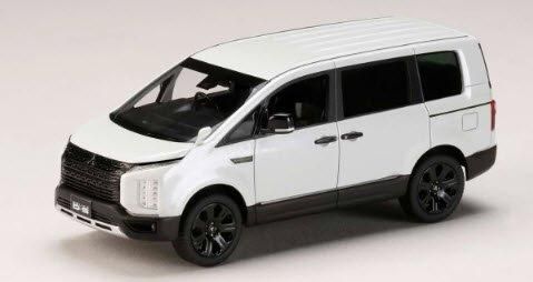 新品未使用☆デリカD:5 1/43サイズ モデルカー（レジンモデル