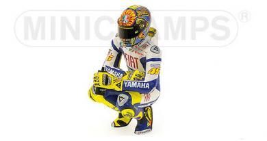 ミニチャンプス 312090476 1/12 フィギュア V.ロッシ モトGP もてぎ 2009 グリッド MINICHAMPS ROSSI -  ミニチャンプス専門店 【Minichamps World】