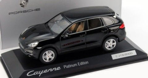 ミニチャンプス WAP0200160E 1/43 ポルシェ カイエン Porsche Cayenne