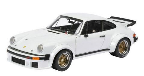 絶版希少☆ EXOTO(京商) 1/18 Porsche ポルシェ 934 RSR RLG18095 ...