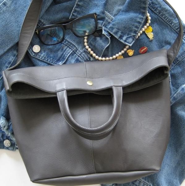 e de Limoges エッグ形 小物入れ 　ユプM415 Royale de Limoges エッグ形 小物入れ ユプM415