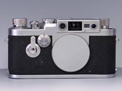 Leica F