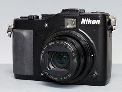 Nikon ニコン COOLPIX P7000 コンパクトデジタルカメラ