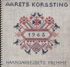 フレメのクロスステッチ・カレンダー1965年　AARETS KORSSTING - 旅する本屋 古書玉椿 　国内外の手芸関連の古本と新刊の専門店