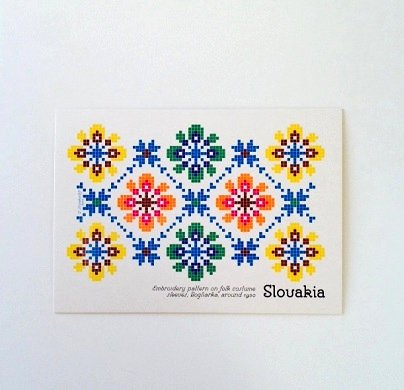 スロバキアの刺繍図案のポストカード 民族衣装のための刺繍模様 