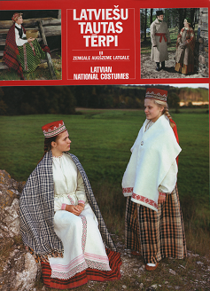 ラトビアの民族衣装 Latvian National Costumes Vol 3 旅する本屋 古書玉椿 北欧など海外の手芸本 絵本 フォークロア雑貨