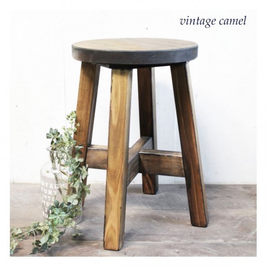 アンティーク　丸椅子　スツール　天然素材　木製品　塗　ヴィンテージ　おすすめ品床面直径…35㎝