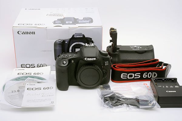 Canon EOS 60D (EF18-55mm )＋バッテリー付き