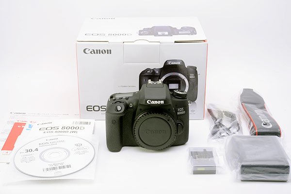 一眼レフカメラ canon EOS 8000D (w) 箱付き