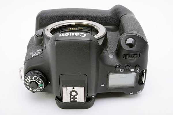 Canon キャノン デジタル一眼レフカメラ EOS 8000D ボディ 2420万画素 