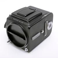 <img class='new_mark_img1' src='https://img.shop-pro.jp/img/new/icons15.gif' style='border:none;display:inline;margin:0px;padding:0px;width:auto;' />Hasselblad ϥå֥å 500C/Mܥǥ +A12ޥ+WLե