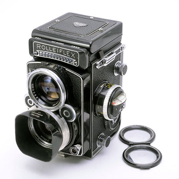 種類二眼レフカメラ値下 ROLLEIFLEX 4×4 ベビーローライ 黒フード ローライフレックス