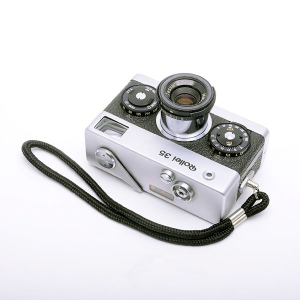 Rollei 35 LED ローライ製コンパクトカメラ Triotar 3,5/40 Carl Zeiss