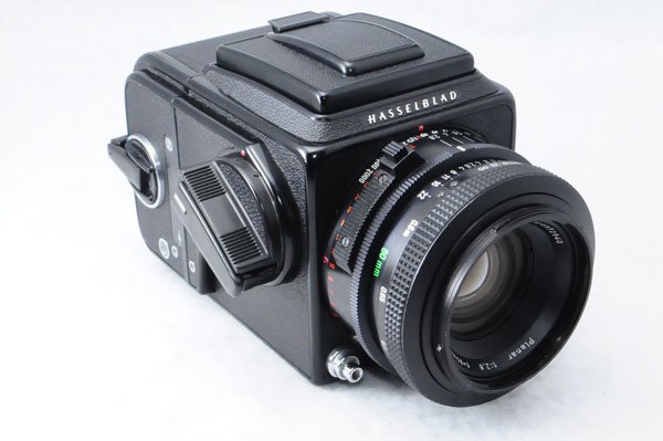 Hasselblad ハッセルブラッド 2000FW黒+A24+Fプラナー80mmF2.8T*+付属