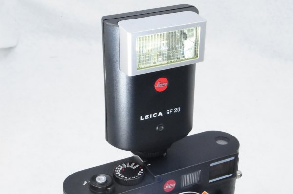 LEICA ライカ フラッシュユニットSF-20 + 元箱 デフューザー 取説類 