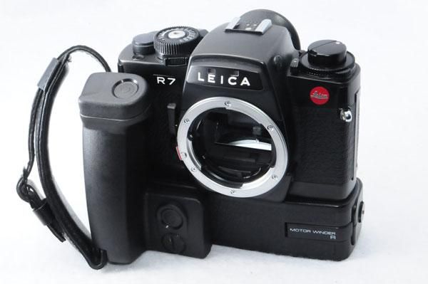 Leica ライカの人気一眼 R7 モーターワインダーグリップ＋アングル