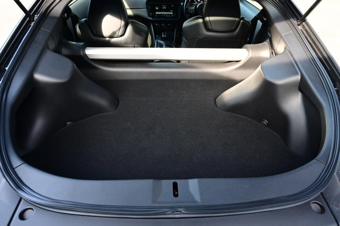 日産 フェアレディZ バージョンST | 極上カスタムベース