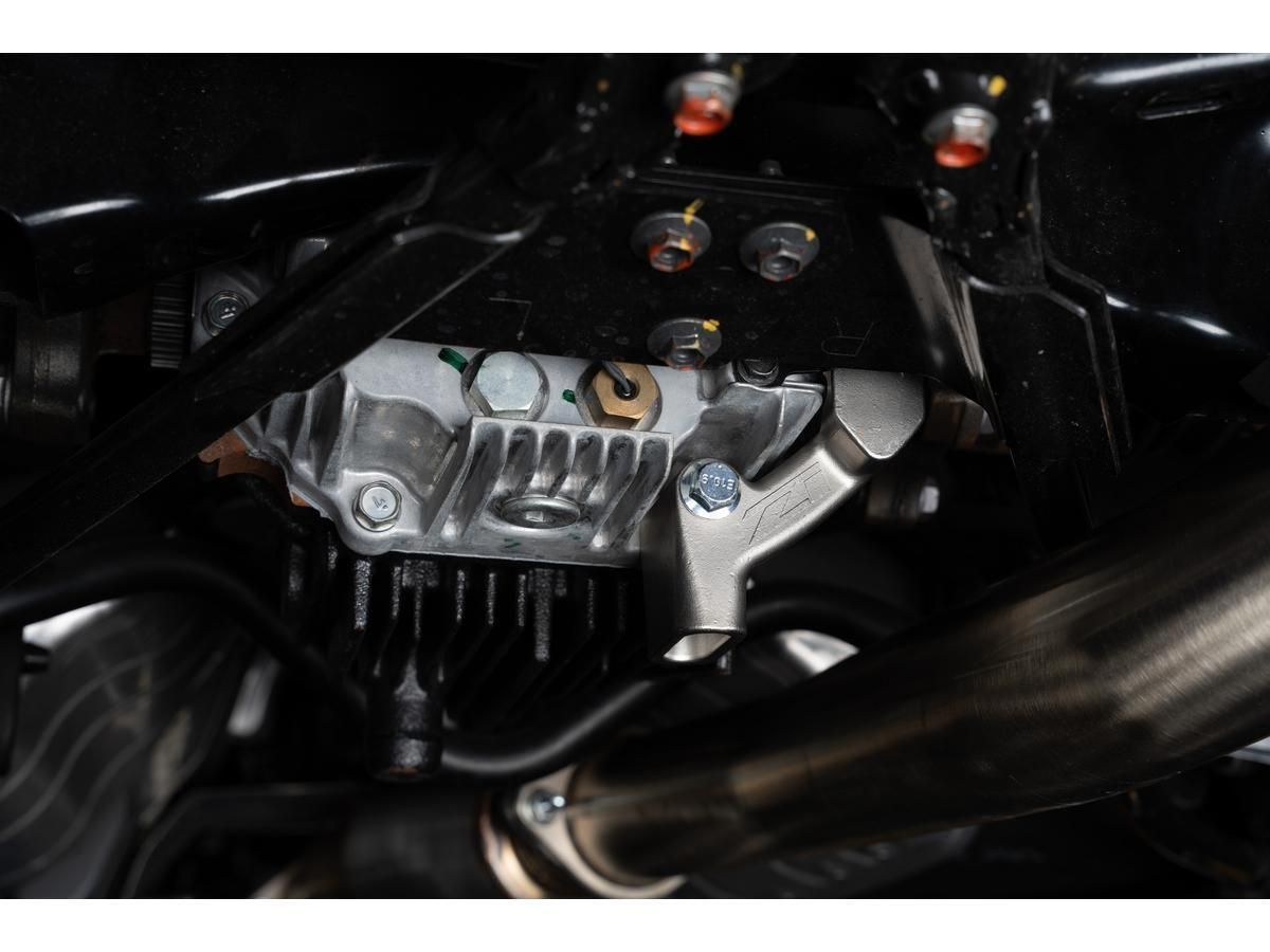 強化デフマウントブレース | フェアレディRZ34 - フェアレディZ