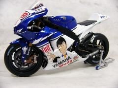 タミヤ 1/12 RC211V '05 バットマン仕様　　　プラモデル完成品 1/12ホンダRC211V'05バットマン仕様デカール - ミュージアム