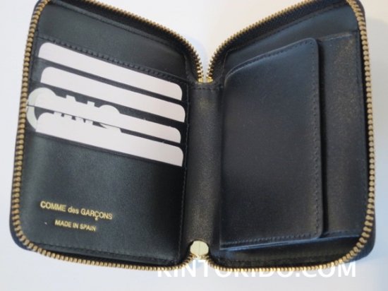 コムデギャルソンの財布 CdG-8Z-T021-051-1