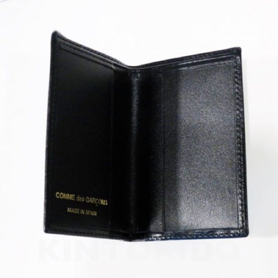 コムデギャルソンの財布 CdG-8Z-D064-051-1