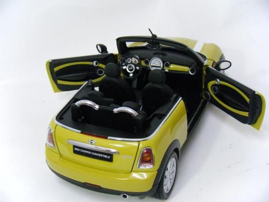 ミニクーパー カブリオレ 1/18 ミニカー MINI COOPER コンバ－チブル-