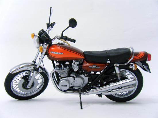 ミニチャンプス 1/12 カワサキ Z1 900 1973（ブラウン/オレンジ
