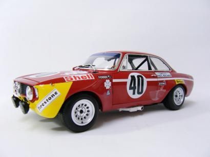 直送商品 アルファロメオ ミニチャンプス 1/18 GTA 1972 ジュニア 1300