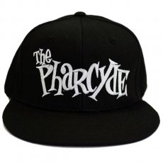 <img class='new_mark_img1' src='https://img.shop-pro.jp/img/new/icons6.gif' style='border:none;display:inline;margin:0px;padding:0px;width:auto;' />The Pharcyde "ロゴ" スナップバックキャップ / ブラック