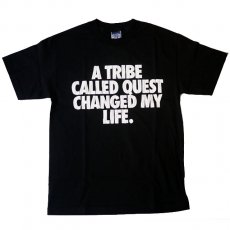<img class='new_mark_img1' src='https://img.shop-pro.jp/img/new/icons30.gif' style='border:none;display:inline;margin:0px;padding:0px;width:auto;' />Manifest "Changed My Life" Tシャツ / ブラック、グレー