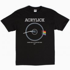 <img class='new_mark_img1' src='https://img.shop-pro.jp/img/new/icons30.gif' style='border:none;display:inline;margin:0px;padding:0px;width:auto;' />Acrylick "Dark Side" Tシャツ / ブラック