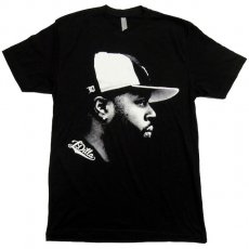 <img class='new_mark_img1' src='https://img.shop-pro.jp/img/new/icons30.gif' style='border:none;display:inline;margin:0px;padding:0px;width:auto;' /> J Dilla "THE LEGEND" Tシャツ / ブラック