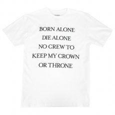 <img class='new_mark_img1' src='https://img.shop-pro.jp/img/new/icons30.gif' style='border:none;display:inline;margin:0px;padding:0px;width:auto;' />HSTRY "Born Alone" Tシャツ / ホワイト
