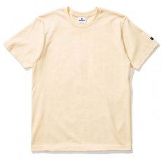 <img class='new_mark_img1' src='https://img.shop-pro.jp/img/new/icons6.gif' style='border:none;display:inline;margin:0px;padding:0px;width:auto;' />Undefeated "FELT PATCH ロゴ"  Tシャツ / ベージュ