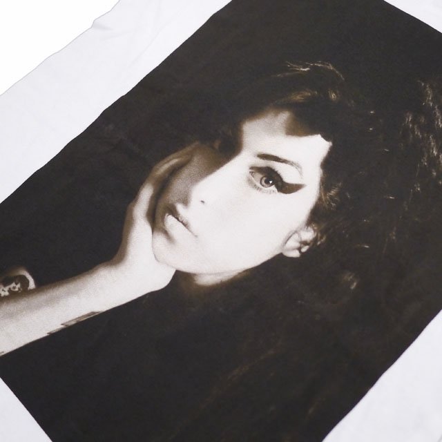 R&B オフィシャル tシャツ-Amy Winehouse (エイミー ワインハウス)T