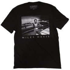 Miles Davis "Tune Up" Tシャツ / ブラック